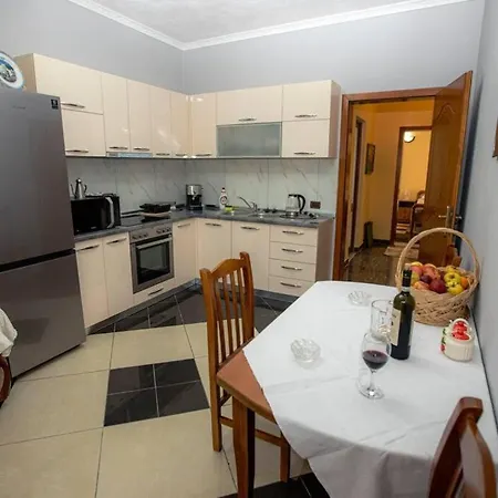 Cosy In * טיראנה
